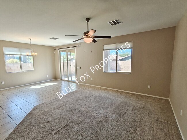 Building Photo - 11445 E Vail Crest Dr