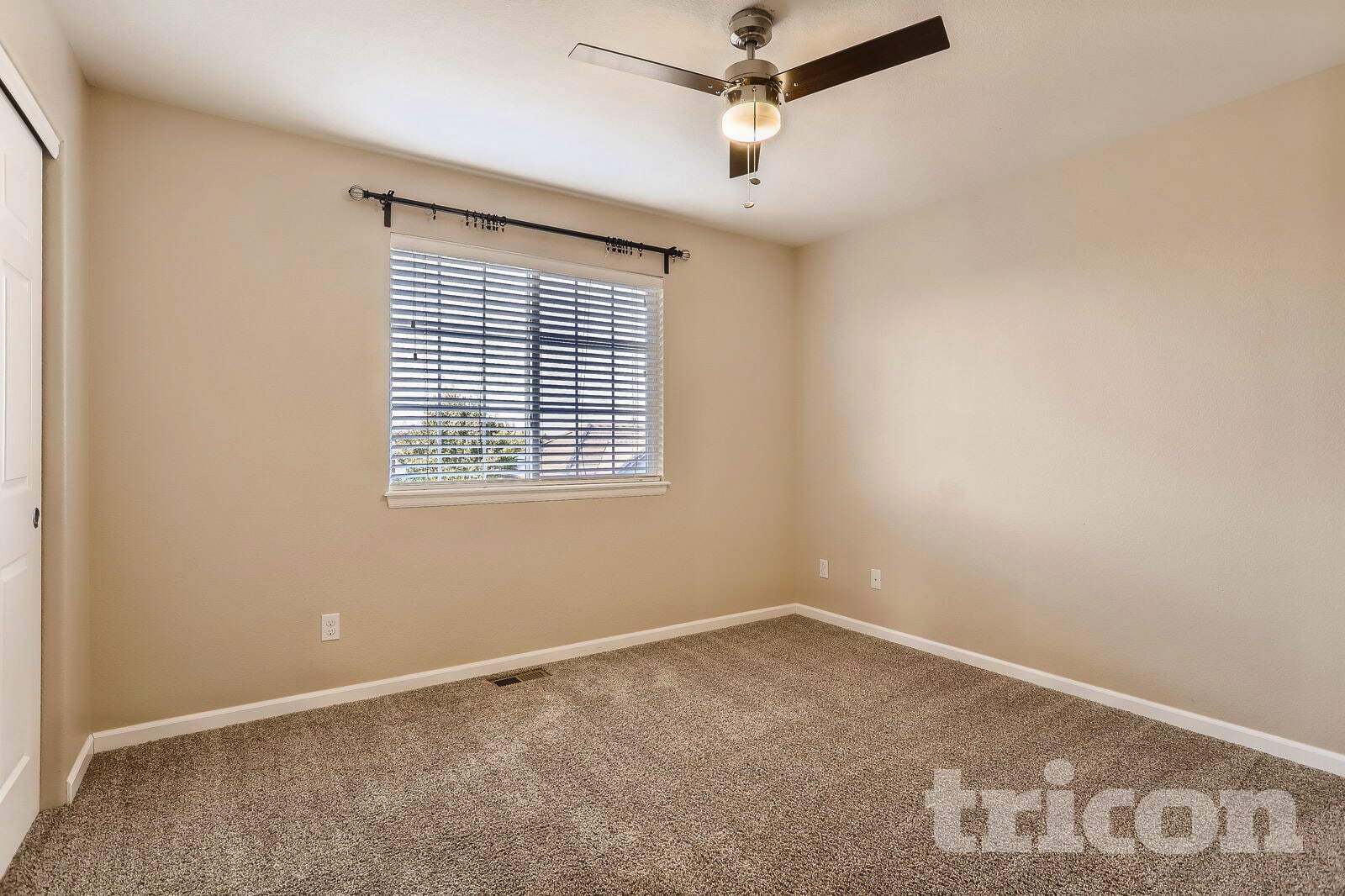 Building Photo - 24881 E Euclid Pl