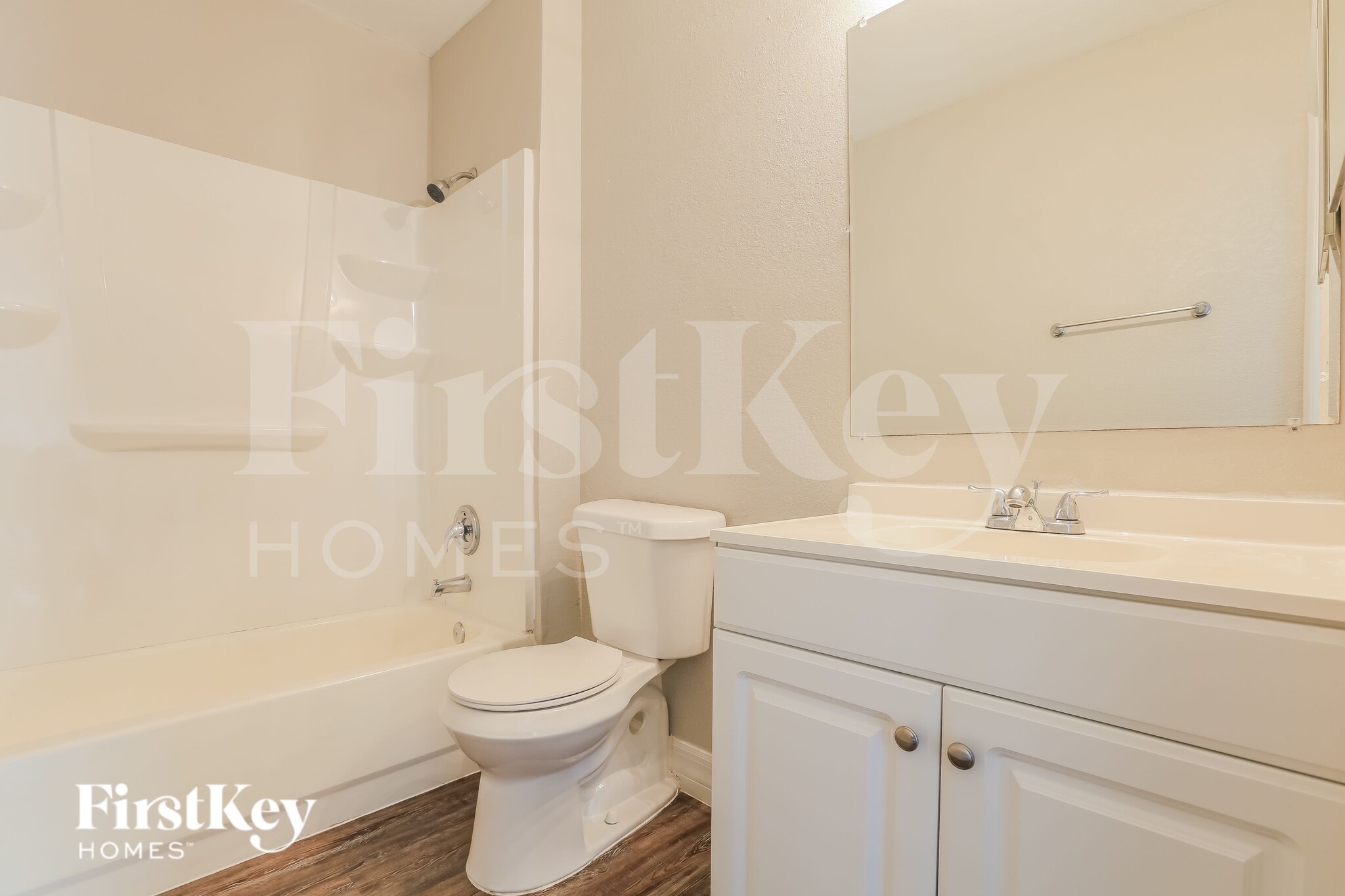 Building Photo - 2728 Parrot St