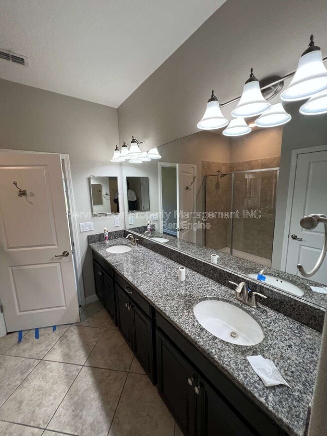 Building Photo - 939 Terra Vista St