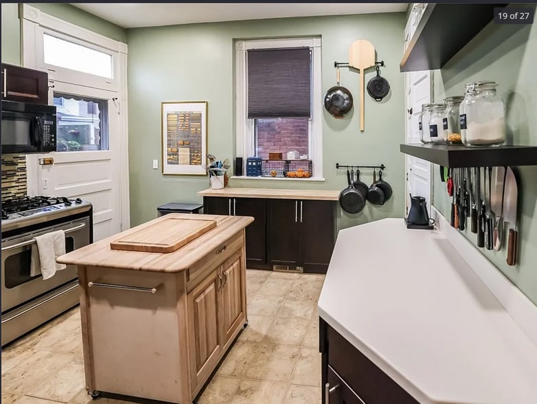 Large spacious kitchen - 347 Spahr St