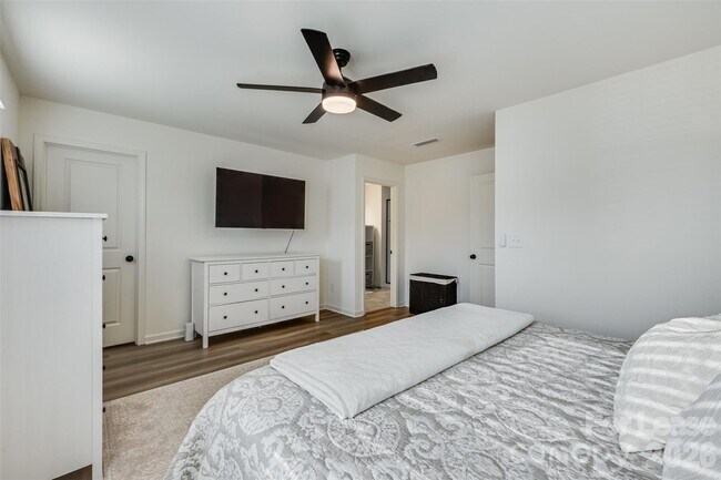 Building Photo - 12017 Basking Dr