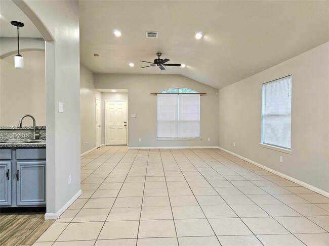 Building Photo - 6010 Fergis Dr