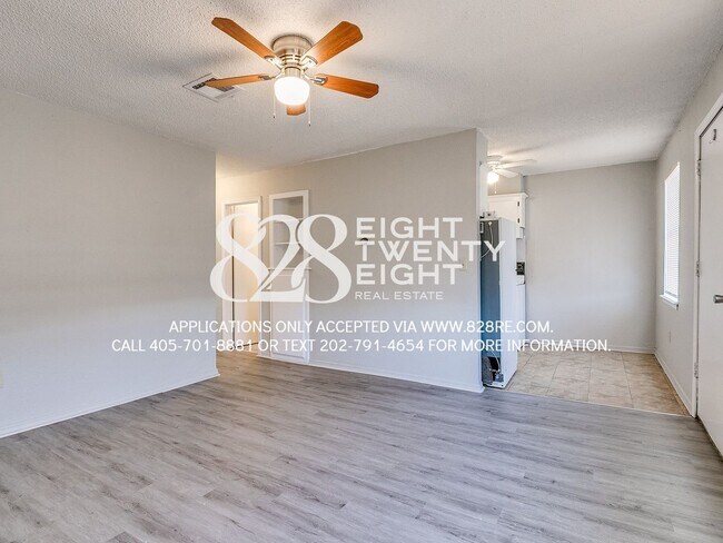 Building Photo - 1/2 OFF 1st MONTH'S RENT MOVE IN SPECIAL! AVAILABLE NOW! 2 BD/1 BATH RENTAL IN NOBLE!