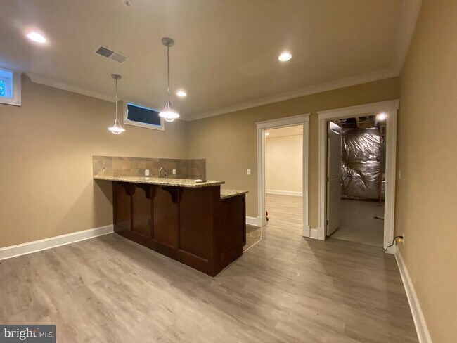 Building Photo - 2163 Potomac River Blvd