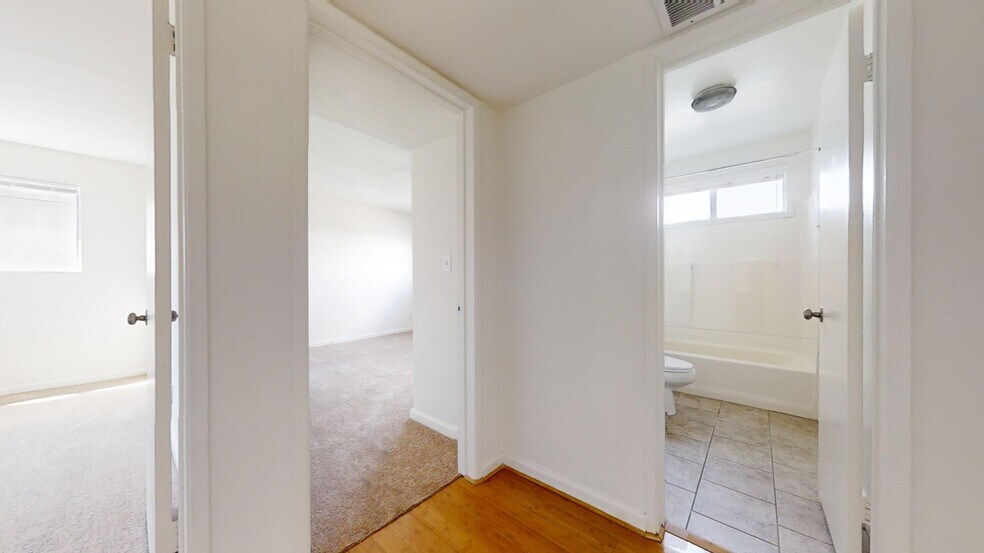 Building Photo - 20235 Cohasset St