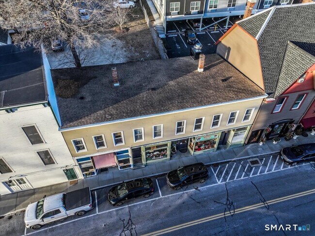 Building Photo - 17 Church St