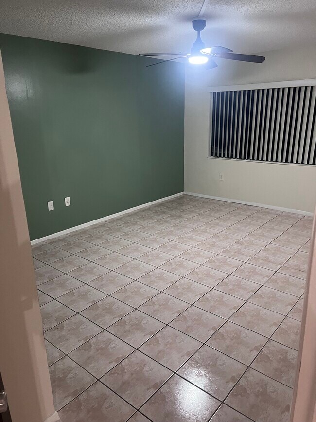 Building Photo - 1054 Lotus Cove Ct