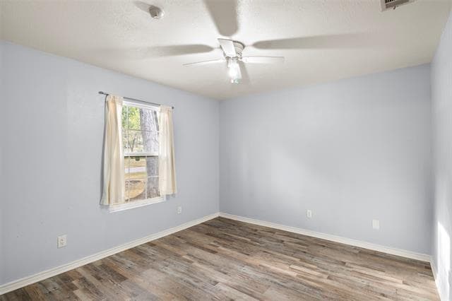 Building Photo - 521 Hilltop Dr
