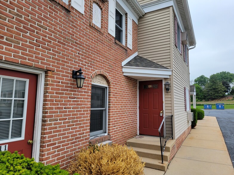 Building Photo - 61 W Church St