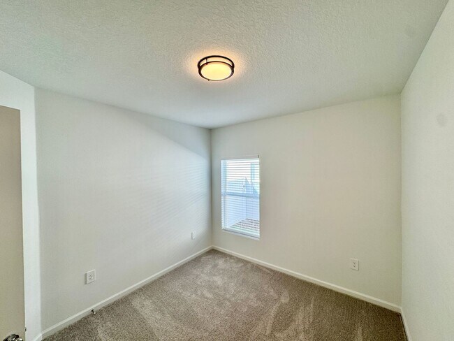 Building Photo - Be the First to Live Here | Stunning New Construction Home in Hidden Ridge