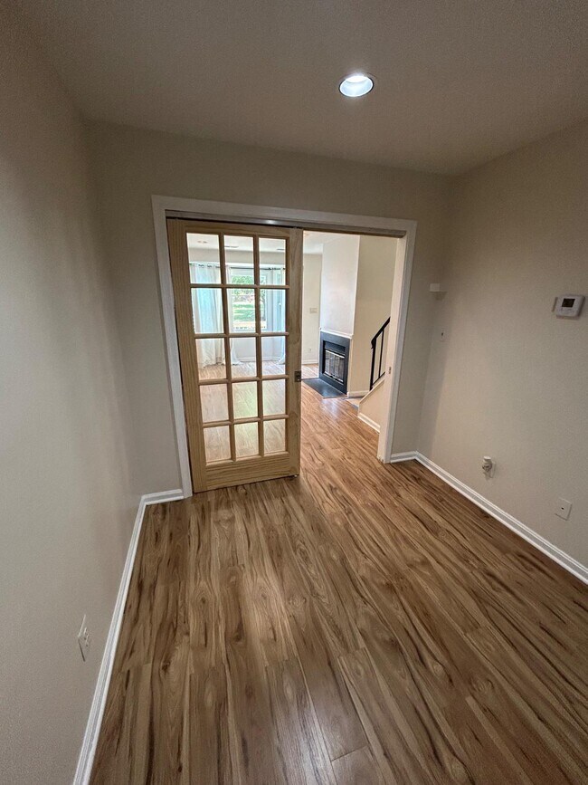 Building Photo - 6001 Rabbit Hill Ct