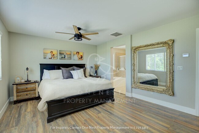 Building Photo - Lincoln Crossing, 4 bedroom 2.5 bath