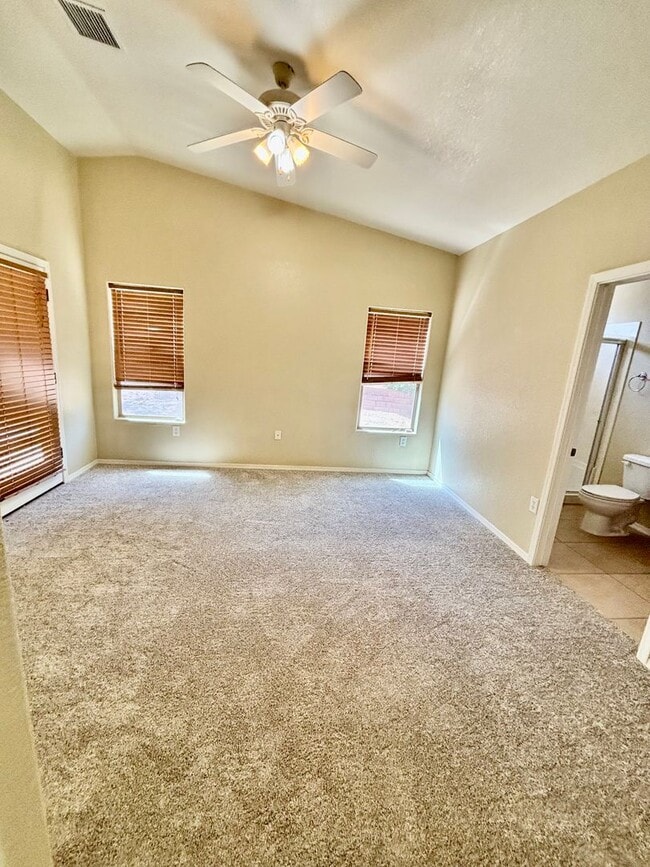 Building Photo - 4413 Redwood St