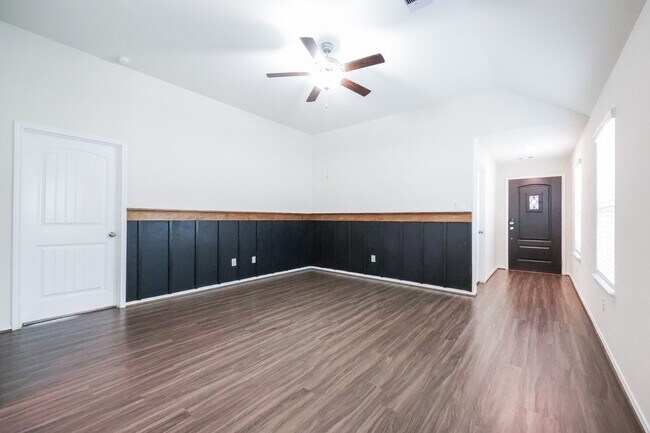 Building Photo - 9858 Copper Ranch Trail