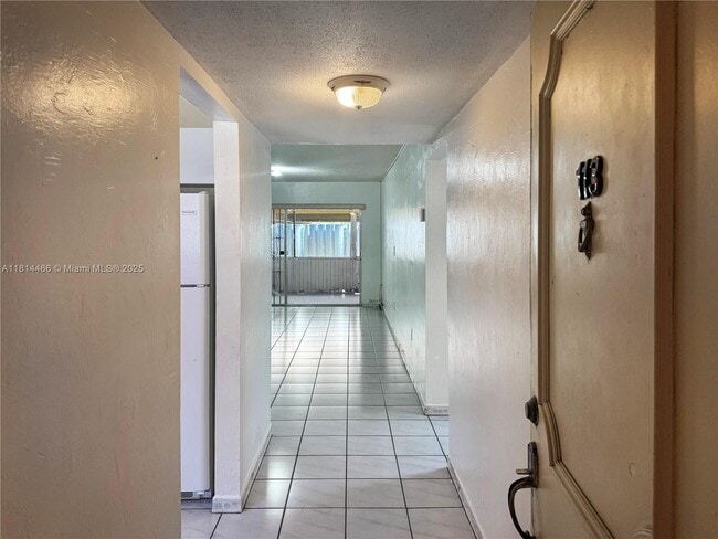 Primary Photo - 6620 W 2nd Ct