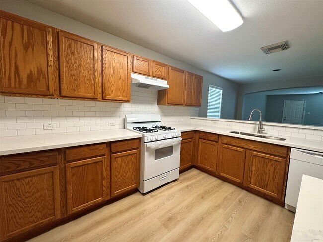 Building Photo - 18714 Desert Marigold Dr