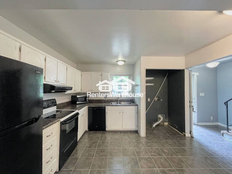 Building Photo - 5629 Banbury Ct
