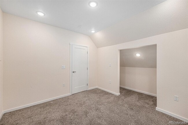 Building Photo - 2328 N Race St