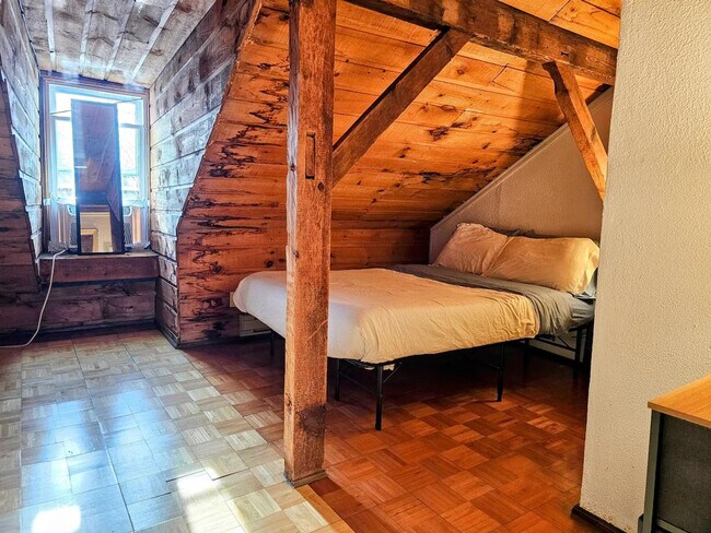 Building Photo - 90 Madison Ave