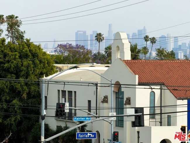 Building Photo - 1314 Hayworth Ave