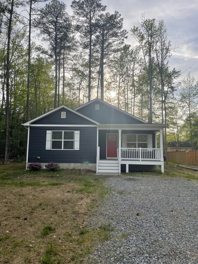 Building Photo - Cozy Home in Colonial Beach!