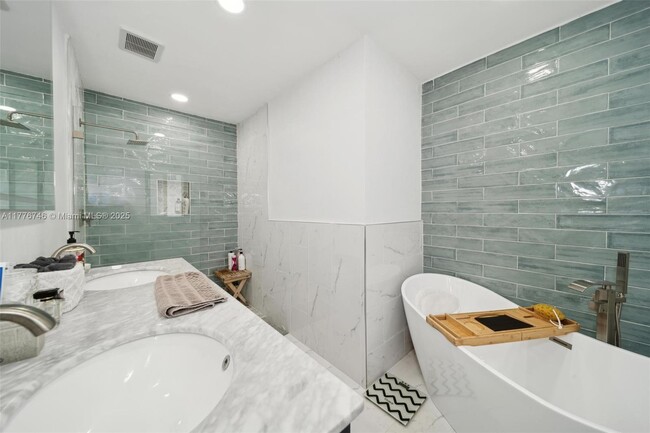 Building Photo - 18002 SW 87th Pl