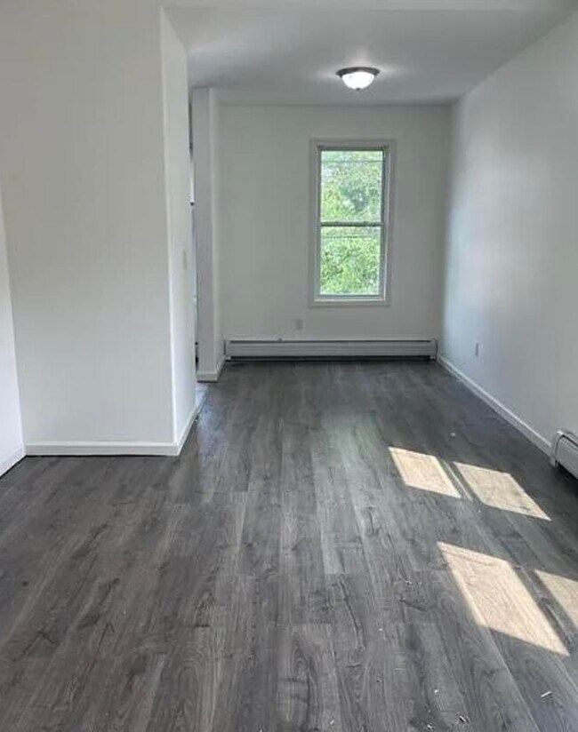 Building Photo - 220 Nunda Ave