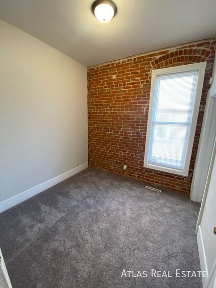 Building Photo - 2945 N Marion St