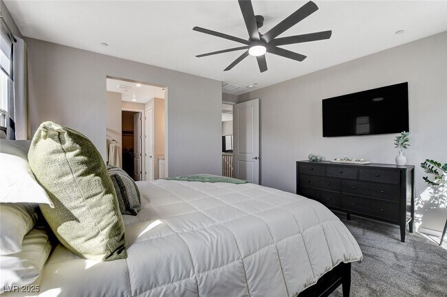 Building Photo - 871 Benning St