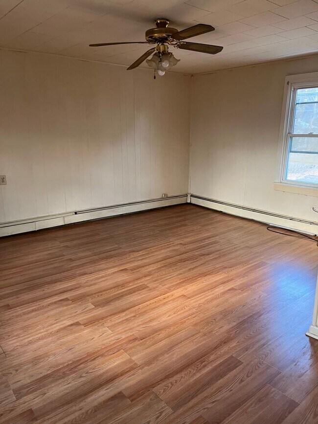 Building Photo - 734/736 Gino Merli Drive