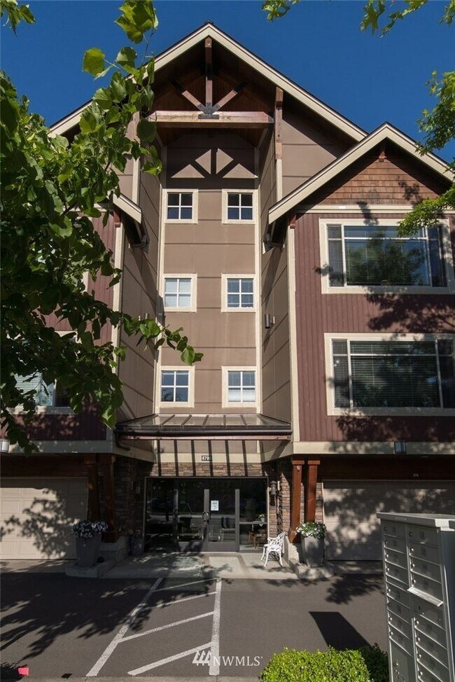Building Photo - NW7
