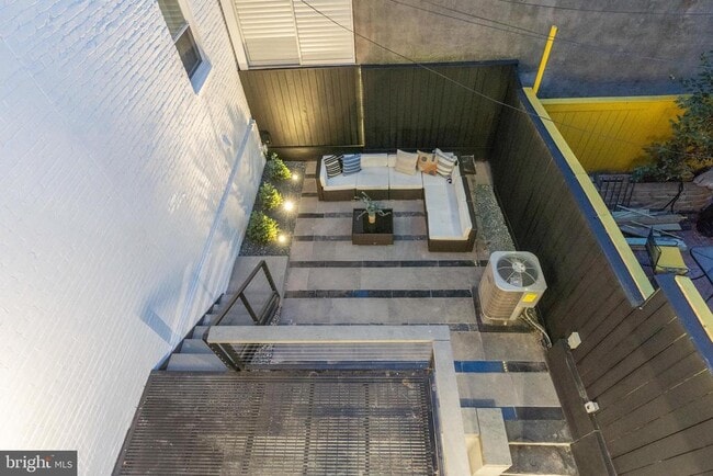 Building Photo - 1604 13th St NW