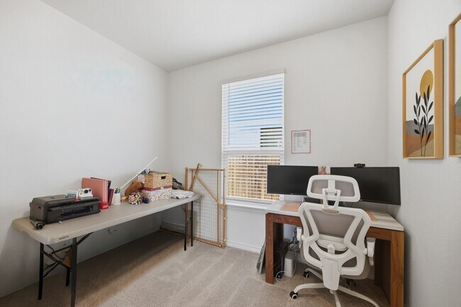 Building Photo - 15307 Oceanus Dr