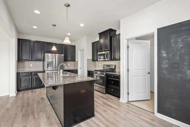 Building Photo - Smithfield Home