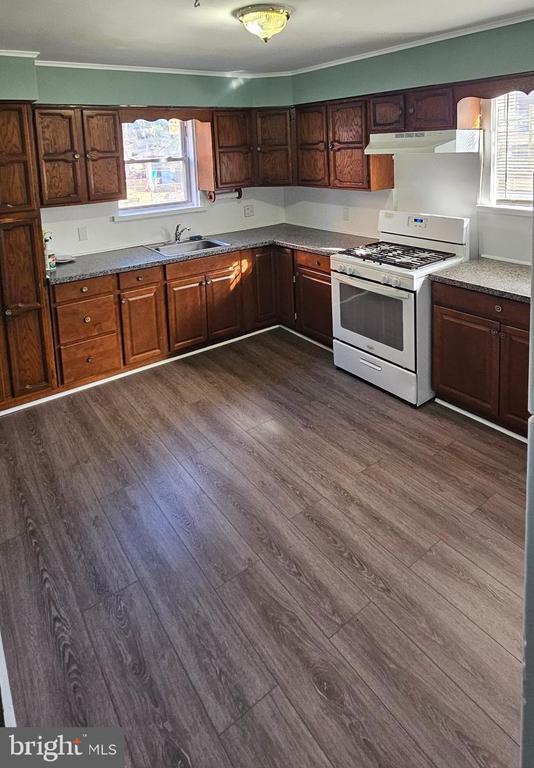 Building Photo - 1144 Collings Rd