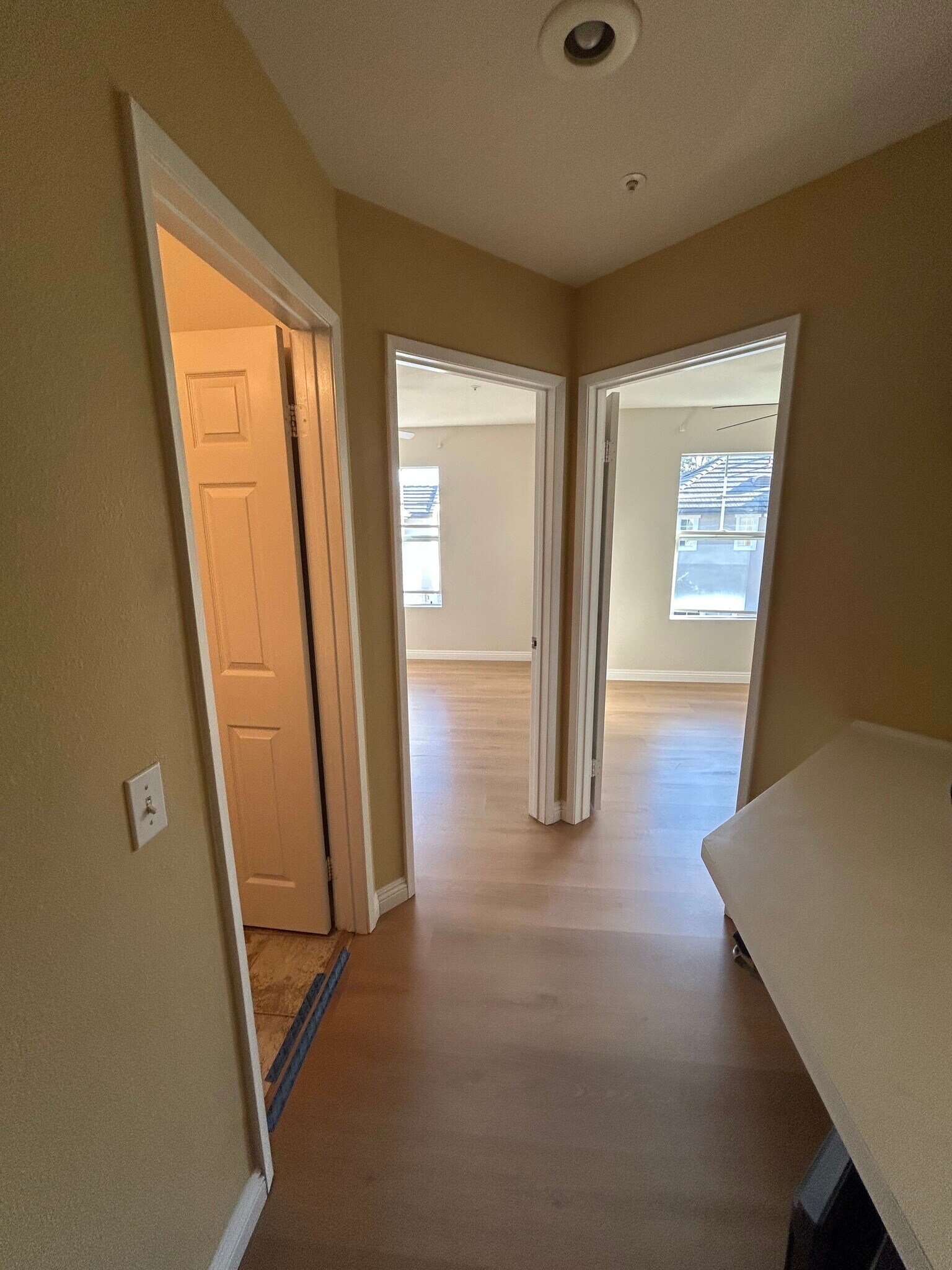 Building Photo - 45 Tulare Dr