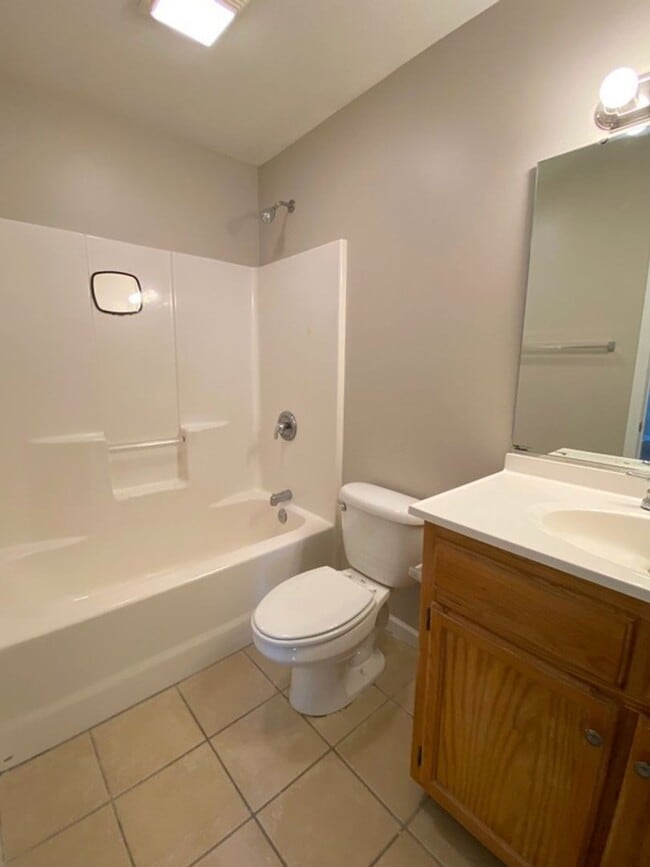 Building Photo - West Asheville Location