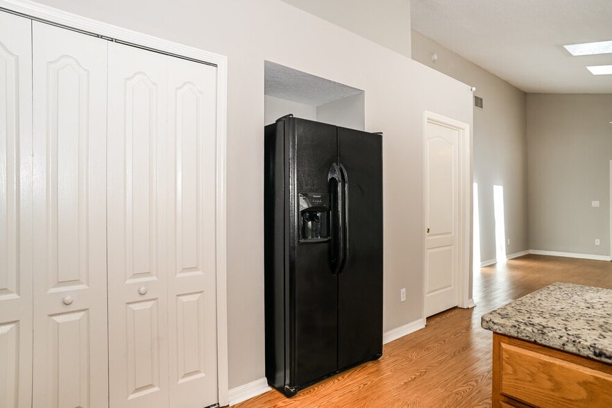 Building Photo - 172 Afton Ln