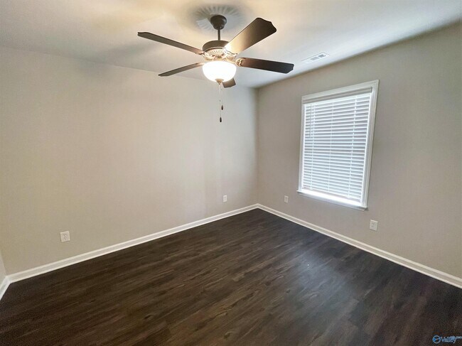 Building Photo - 126 Beaver Brook Pl