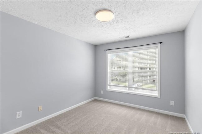 Building Photo - Harbour Pointe