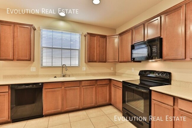 Building Photo - 3067 E Palmdale Ln