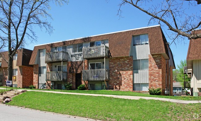 Building Photo - Eastview Apartments