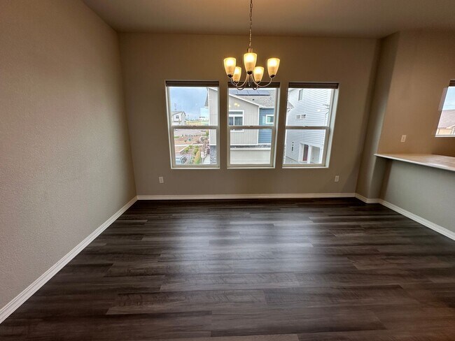 Building Photo - Charming 3 Bed 3 Bath House!!!
