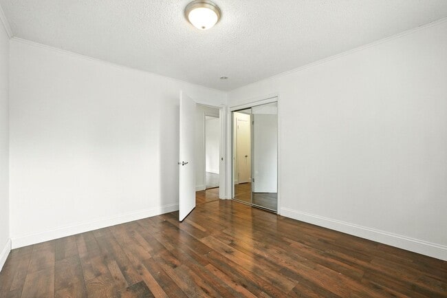 Building Photo - NEW LISTING! 3 BED/2 BATH HOUSE!