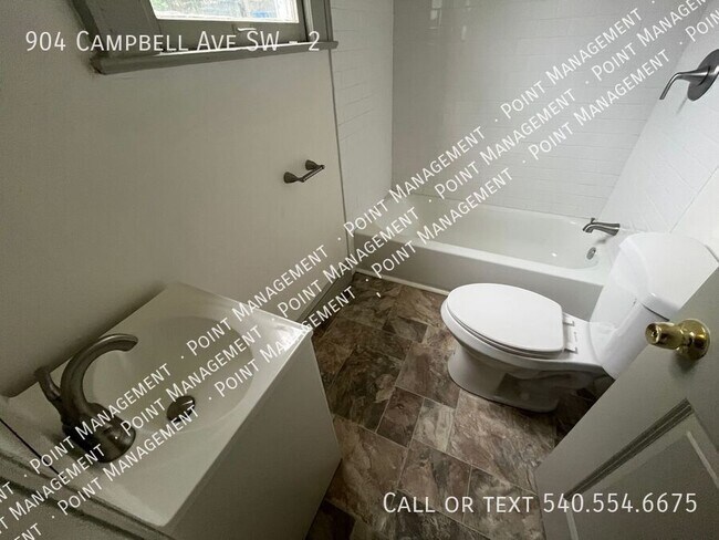 Building Photo - 904 Campbell Ave SW