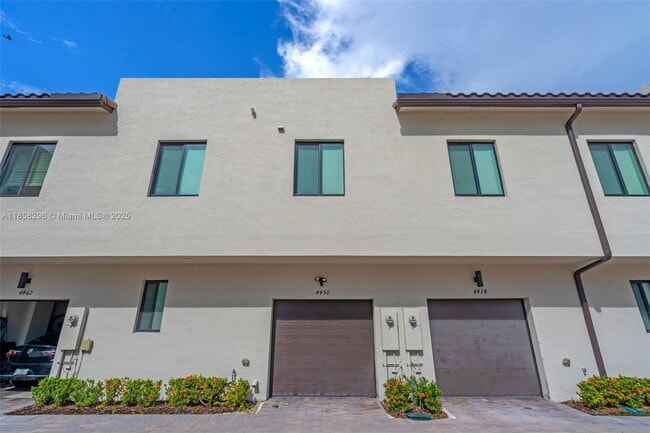 Building Photo - 4450 NW 83rd Pkwy