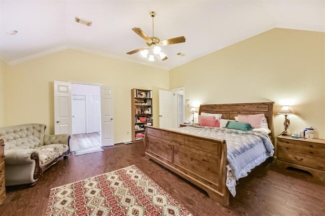 Building Photo - 1306 N Gabriel River Cir