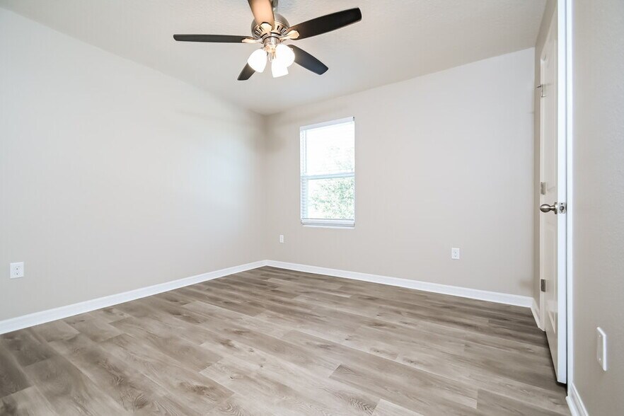 Building Photo - 8206 Harwich Port Ln