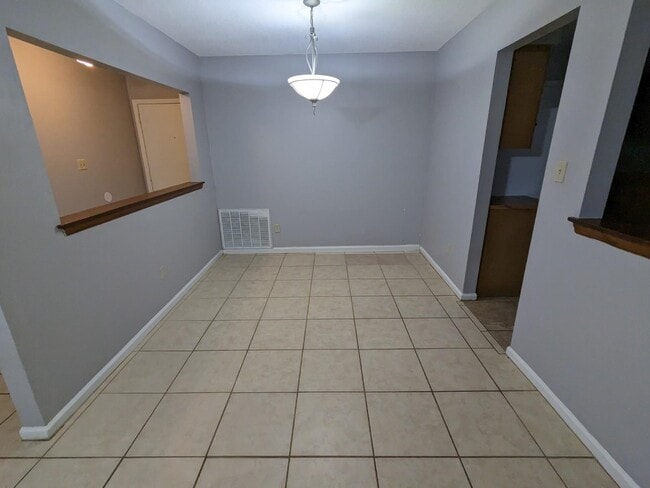 Building Photo - 3419 Thresher Dr